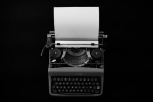 How to Start a College Essay: 7 Hooks That Actually Work (With Examples)
